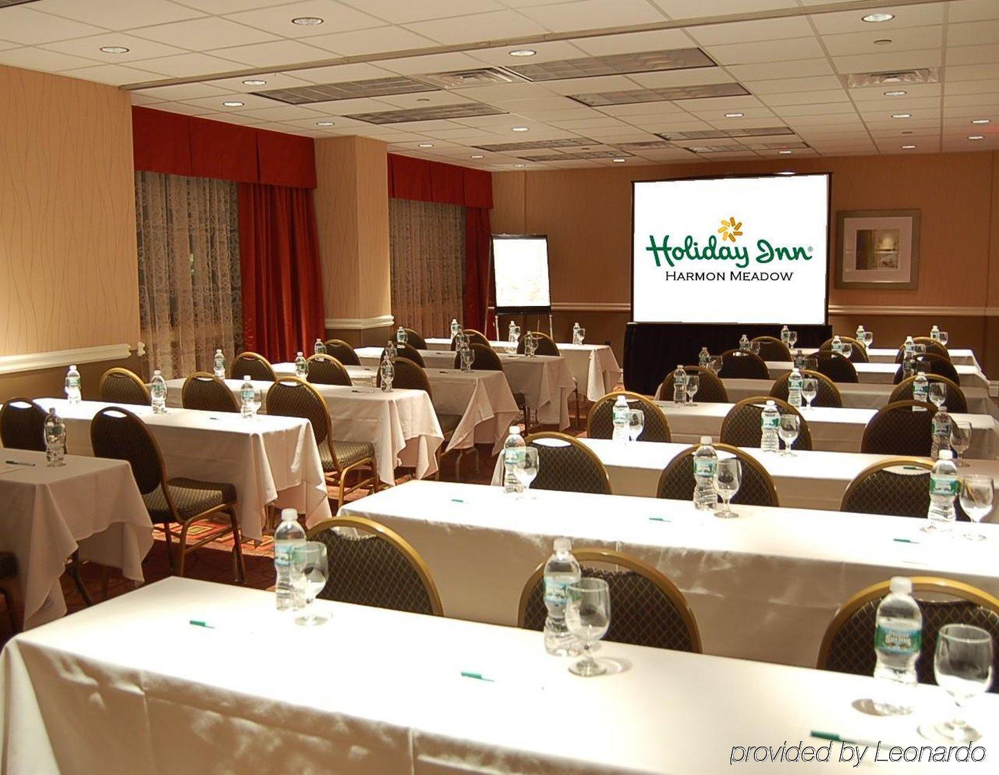 Holiday Inn Secaucus Meadowlands Екстериор снимка