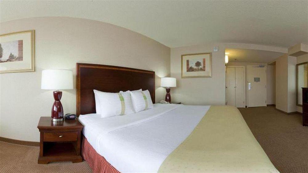 Holiday Inn Secaucus Meadowlands Екстериор снимка