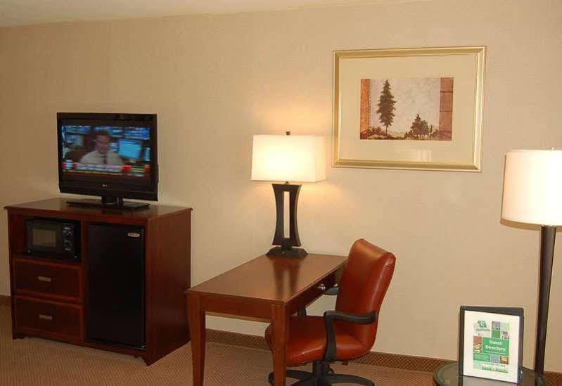 Holiday Inn Secaucus Meadowlands Екстериор снимка