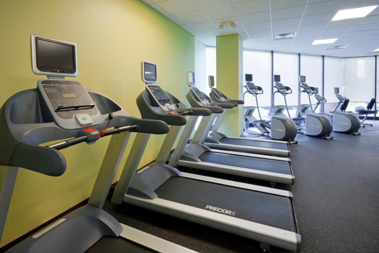 Holiday Inn Secaucus Meadowlands Екстериор снимка