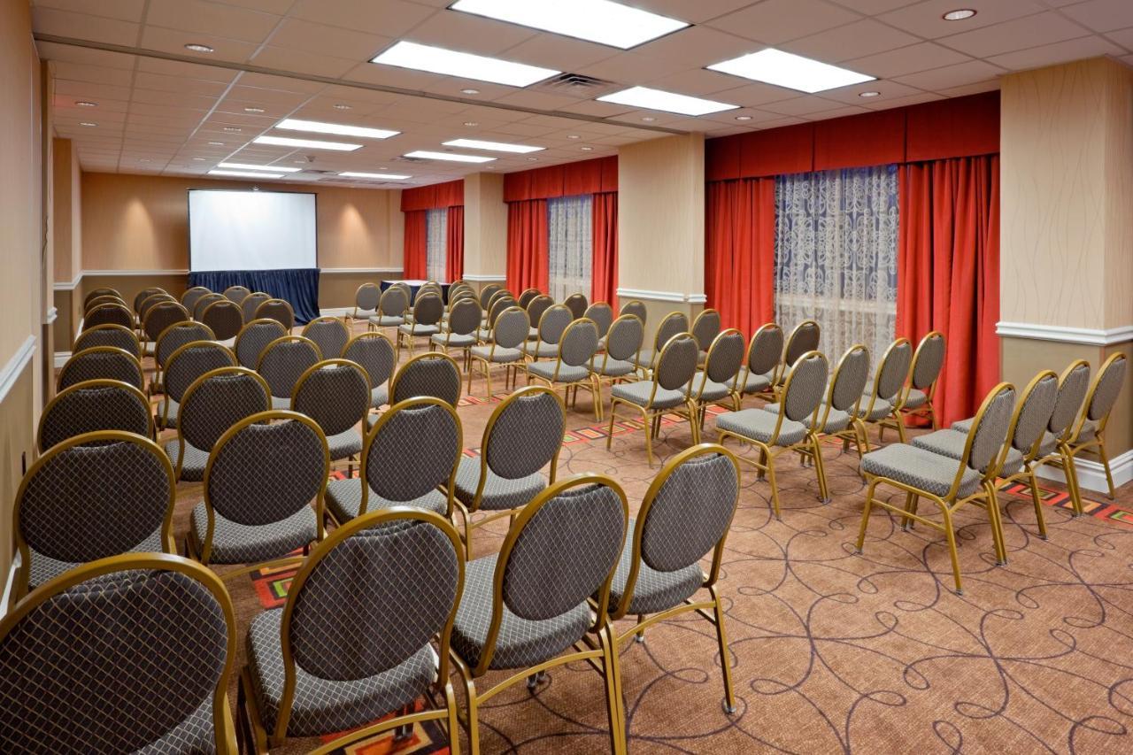 Holiday Inn Secaucus Meadowlands Екстериор снимка