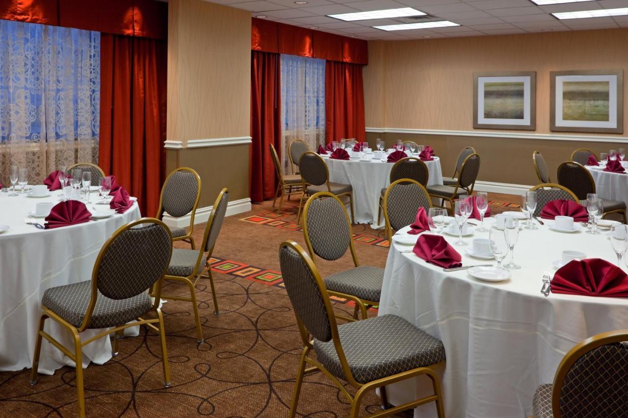 Holiday Inn Secaucus Meadowlands Екстериор снимка