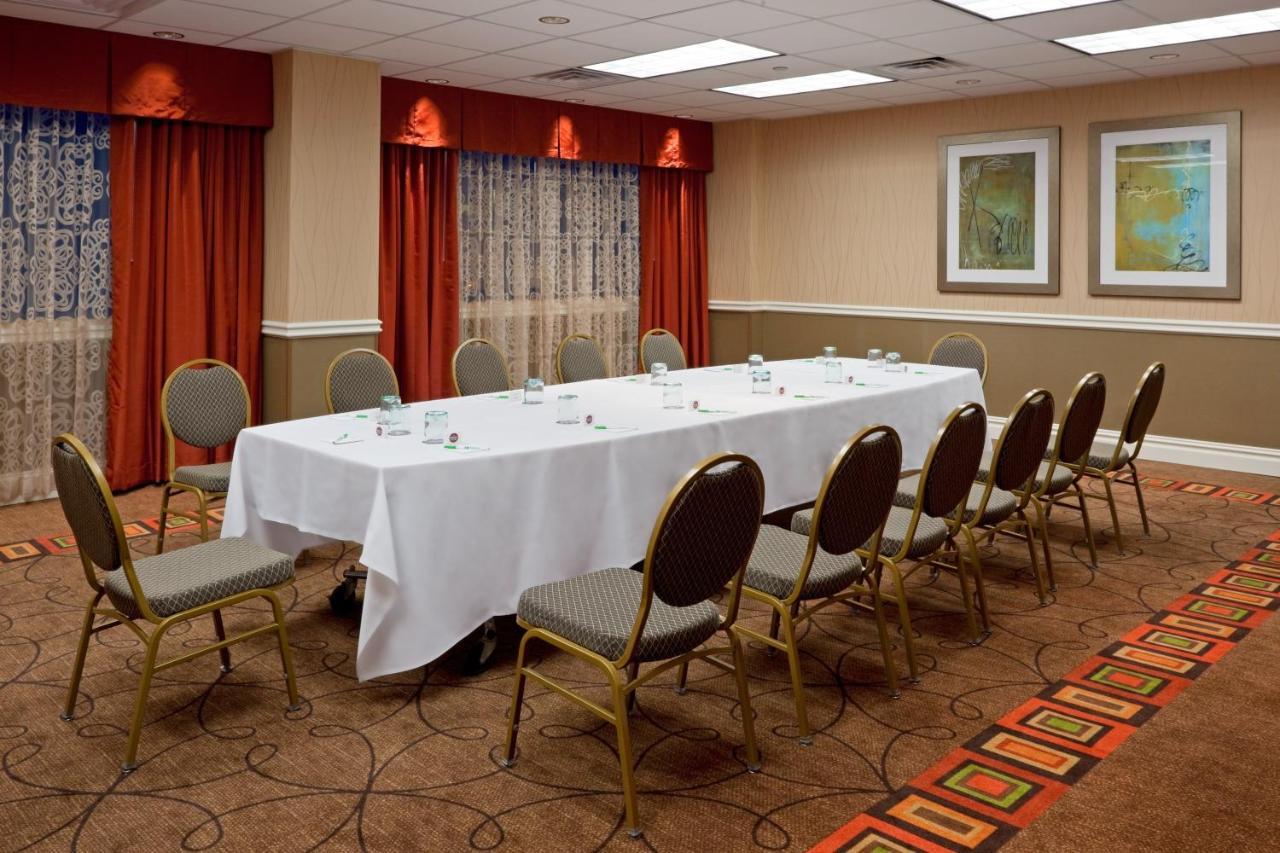 Holiday Inn Secaucus Meadowlands Екстериор снимка